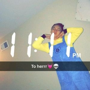 Meet your Posher, Adrianna